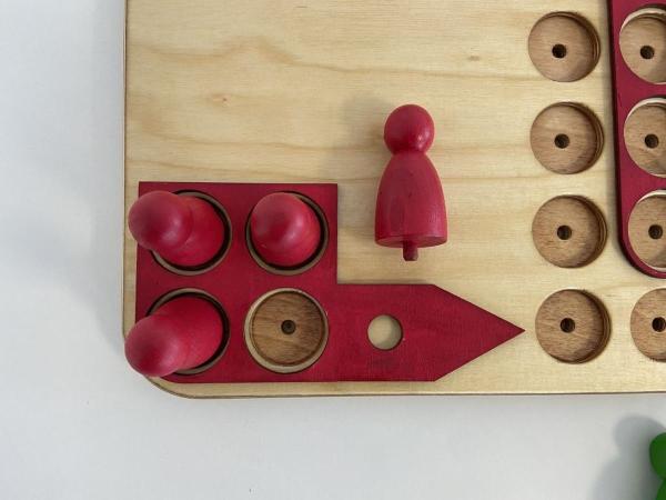 Ludo - The classic board games now also for blind and visually disabled people -  game cones round